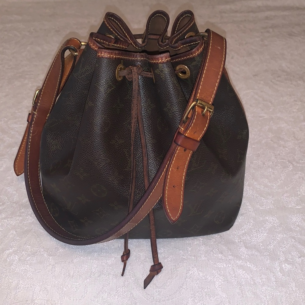 Louis Vuitton Handbag